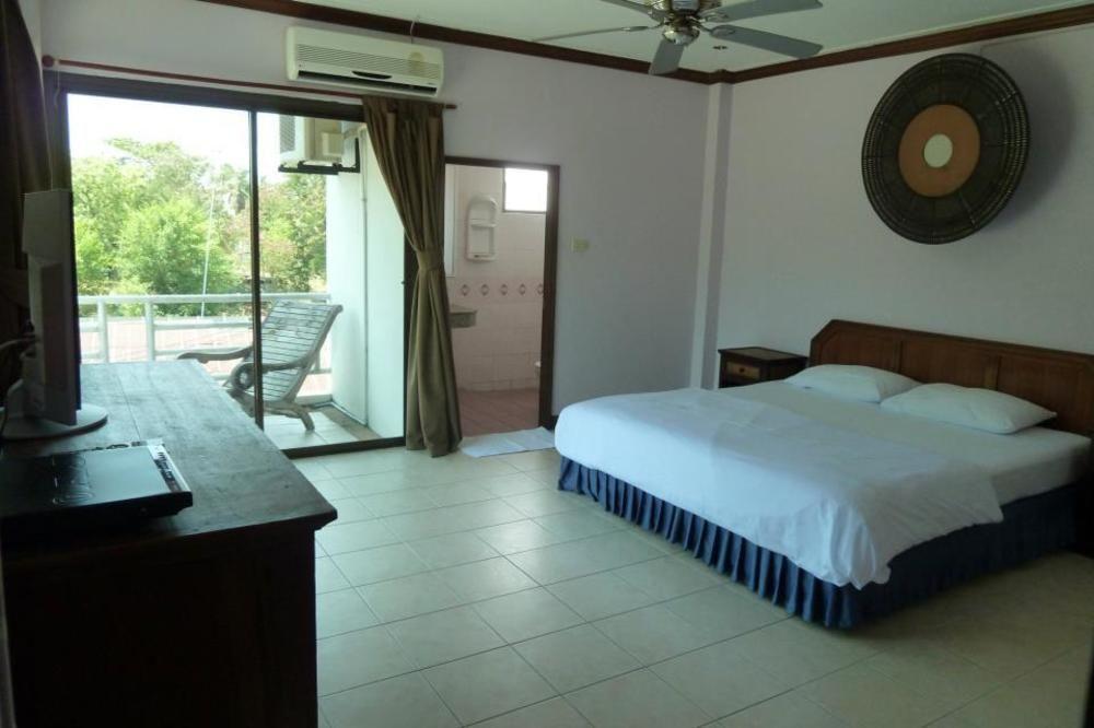 Super Green Hotel Chalong Exterior foto