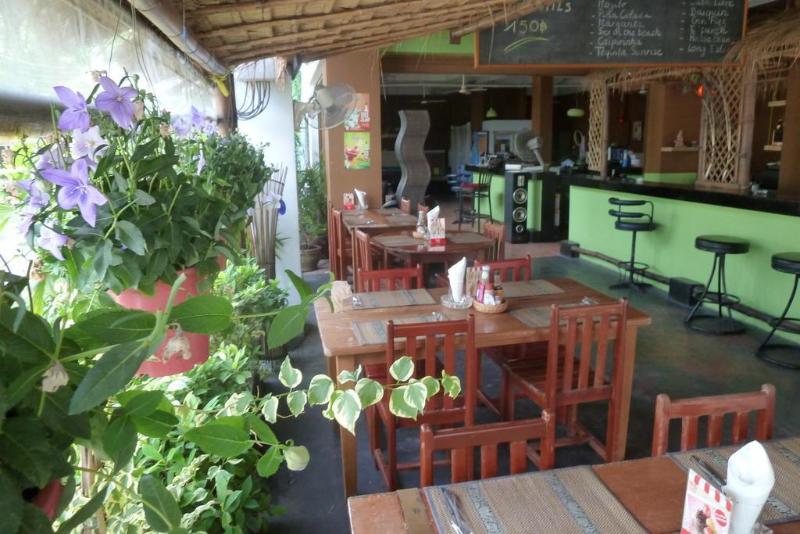 Super Green Hotel Chalong Exterior foto
