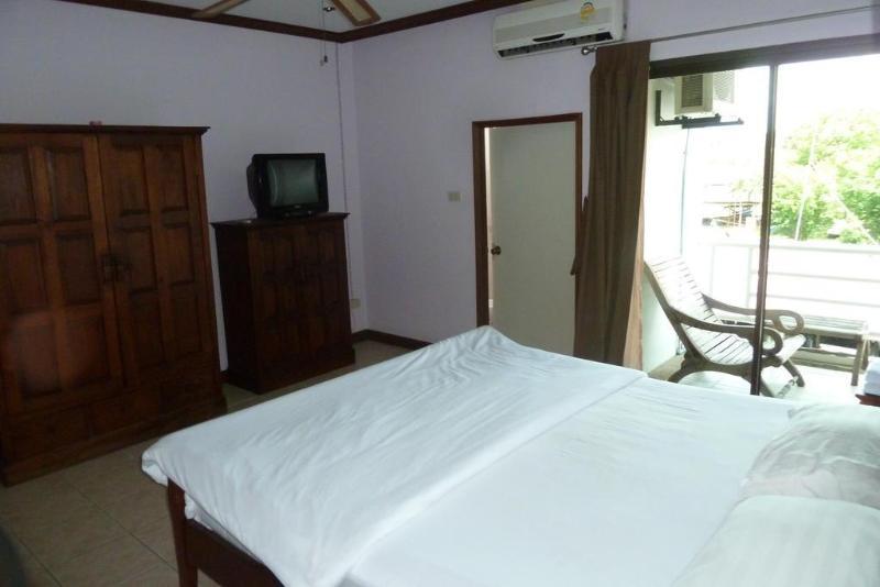 Super Green Hotel Chalong Exterior foto