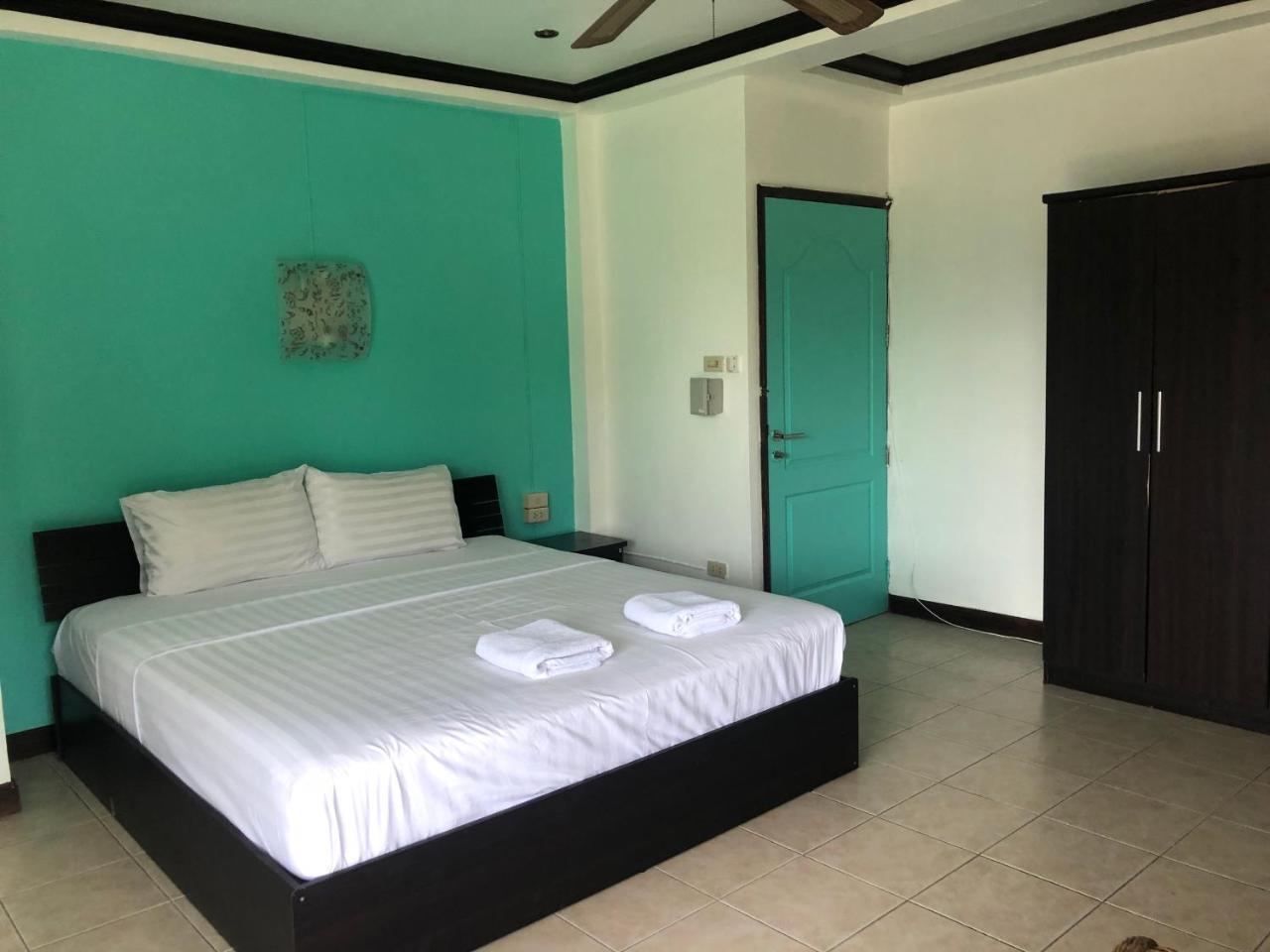 Super Green Hotel Chalong Exterior foto