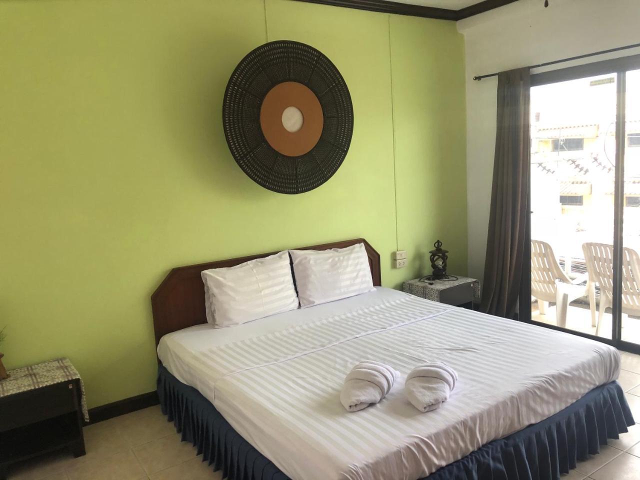Super Green Hotel Chalong Exterior foto