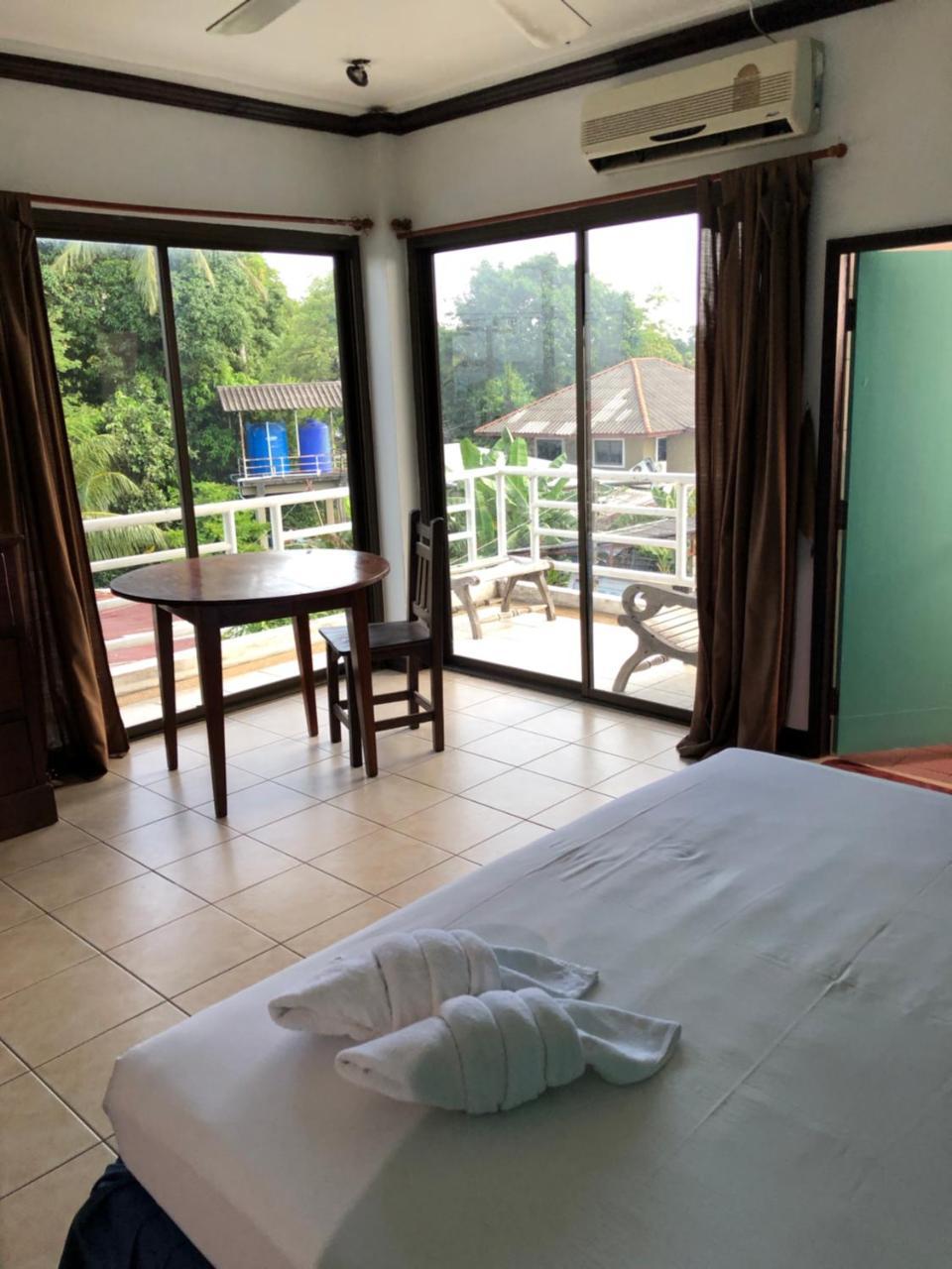 Super Green Hotel Chalong Exterior foto